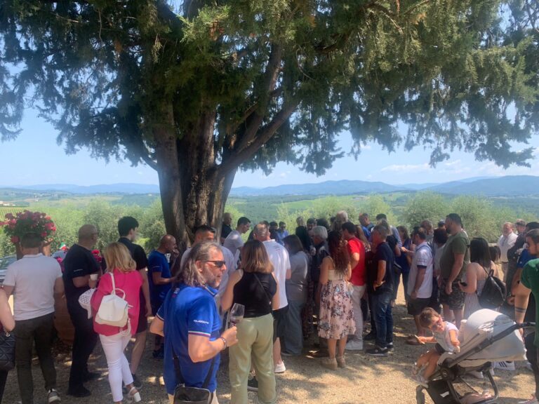 ffe77c4b-3153-4bc3-a30a-72873accc0ce